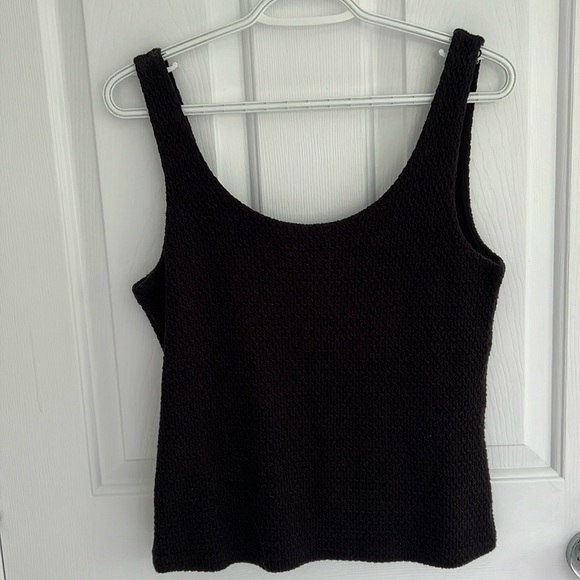 Club Monaco medium black sleeveless top - Picture 1 of 5